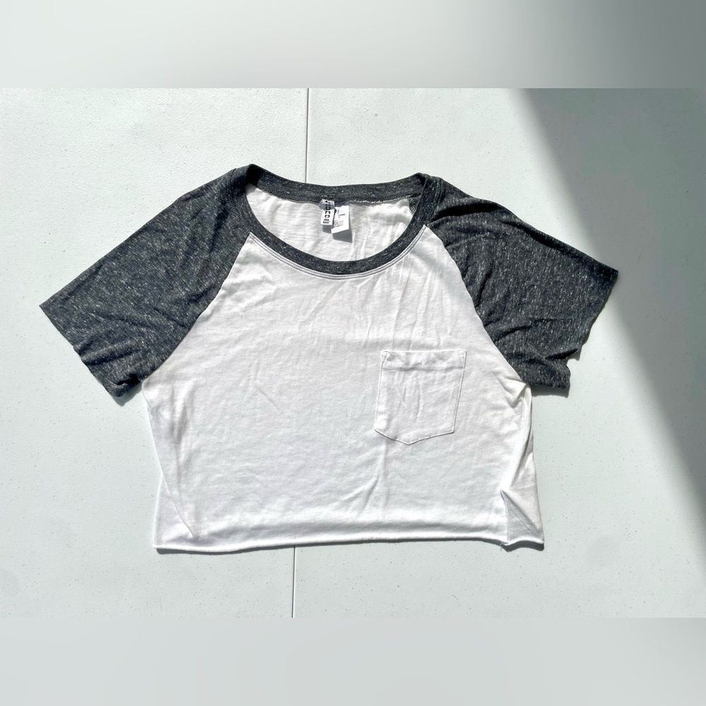 H&M Basic Cropped Raglan Tee — White & Gray | Size S